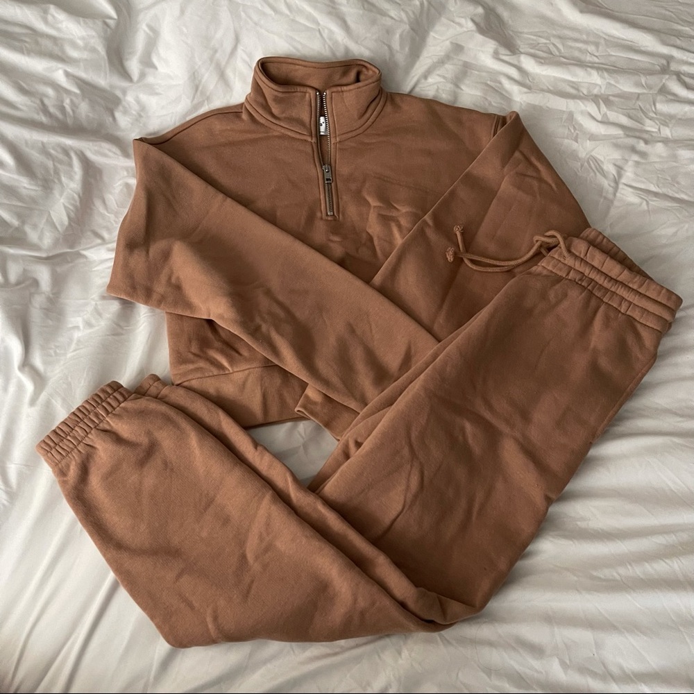 Aritzia TNA Sweat Set